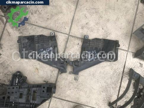 Audi A5 Far Braketi çıkma parça