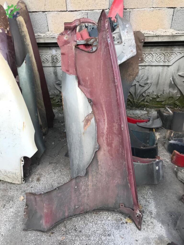 Toyota Cressida Sağ Çamurluk 1990-199 çıkma parça