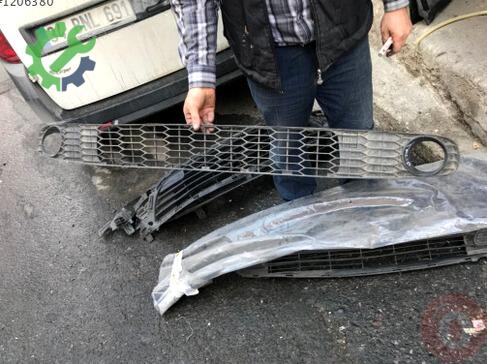 Renault Clio Tampon Izgarası çıkma parça