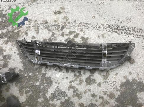 Citroen C4 Tampon Izgarası 2010-2013 çıkma parça