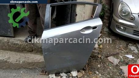 Mazda 3 Kapı (Arka Sağ) çıkma parça