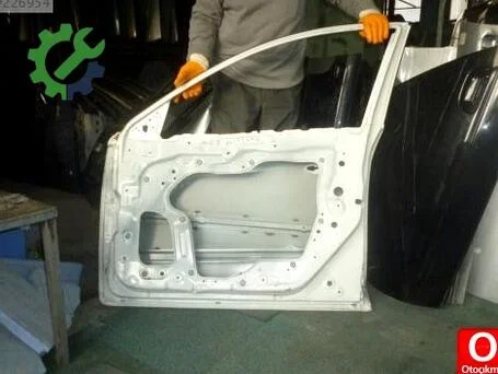 Mazda 3 Sağ Ön Kapı 2010-2013 çıkma parça