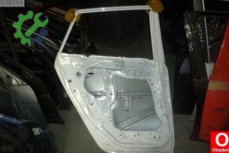 Mazda 3 Kapı (Arka Sağ) 2010-2013 çıkma parça