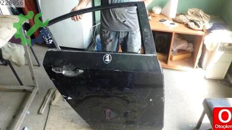 Mazda 3 Kapı (Arka Sağ) 2010-2013 çıkma parça