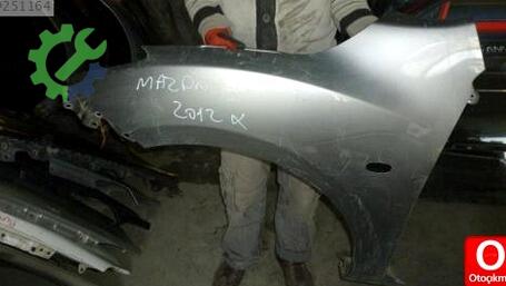 Mazda 3 Sol Ön Çamurluk çıkma parça