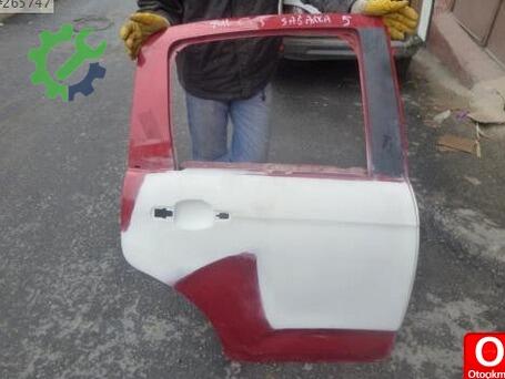 Citroen C3 Sağ Arka Kapı çıkma parça