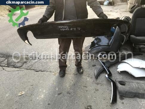 Audi A8 Tampon Spoyleri çıkma parça