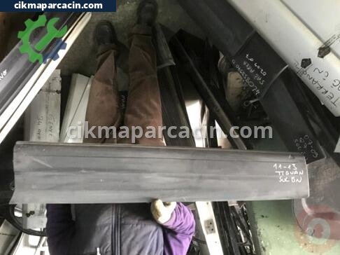 Volkswagen Tiguan Sol Kapı Çıtası çıkma parça