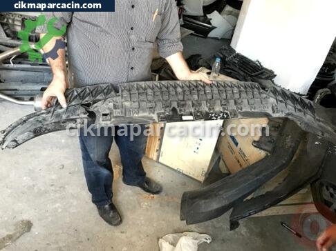Audi A1 Ön Tampon çıkma parça