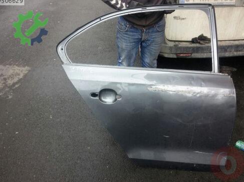 Volkswagen Jetta Sağ Arka Kapı 2011-2014 çıkma parça