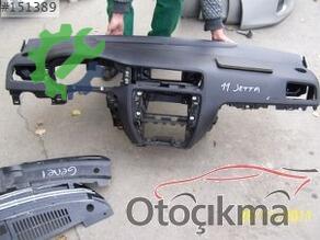 Volkswagen Jetta Torpido 2011-2014 çıkma parça