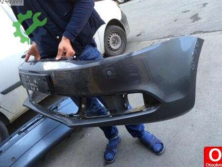 Volkswagen Jetta Tampon 2011-2014 çıkma parça