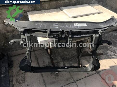 Volkswagen Passat Ön Panel çıkma parça