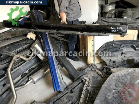 Volkswagen Passat Marşbiyel Kaplaması çıkma parça