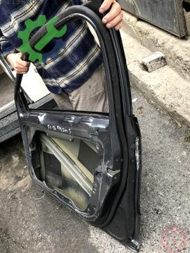 Volkswagen Passat Sağ Ön Kapı 2011-2014 çıkma parça