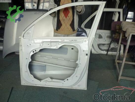 Kia Sorento Sağ Ön Kapı 2011-2014 çıkma parça
