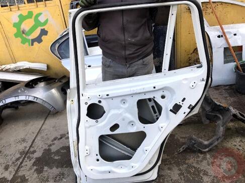 BMW X3 Sağ Arka Kapı 2011-2015 çıkma parça