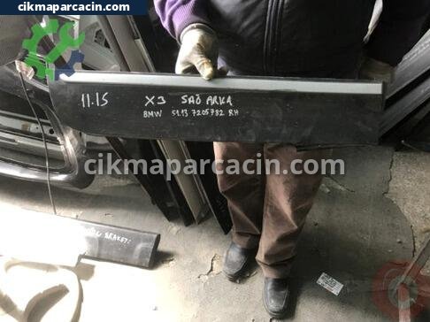 BMW X3 Kapı Çıtası çıkma parça