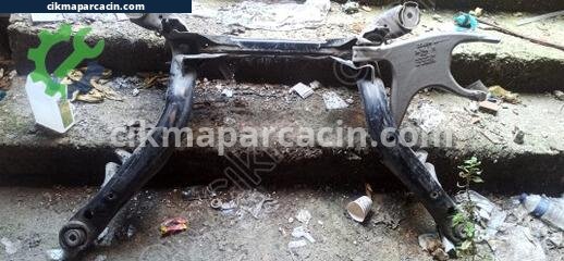 Audi A6 Arka Dingil çıkma parça