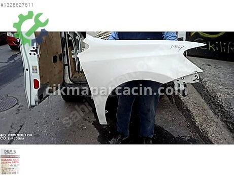 Volkswagen Polo Sağ Ön Çamurluk çıkma parça