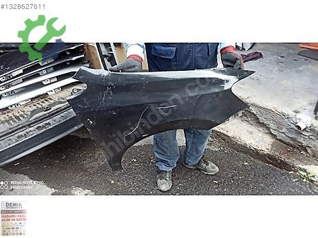 Volkswagen Polo Sağ Ön Çamurluk çıkma parça