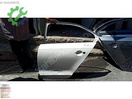 Volkswagen Jetta Sol Arka Kapı çıkma parça