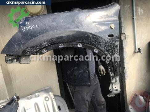 Nissan X-Trail Sol Ön Çamurluk çıkma parça