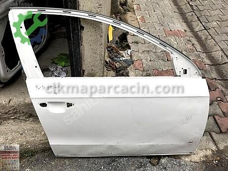 Volkswagen Passat Sağ Ön Kapı çıkma parça