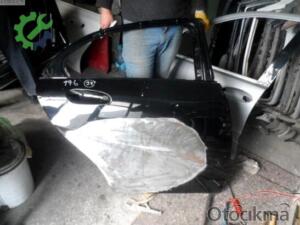 2012-2015 A180 SAĞ ARKA KAPI MERCEDES ORJİNAL ÇIKMA PARÇA