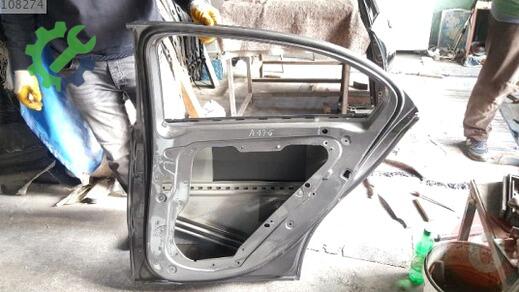 Mercedes-Benz A Serisi Sağ Arka Kapı 2012-2015 çıkma parça