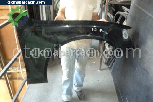 Audi A4 Sağ Ön Çamurluk çıkma parça