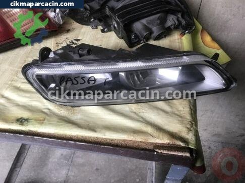 Volkswagen Passat Sağ Sis Farı çıkma parça