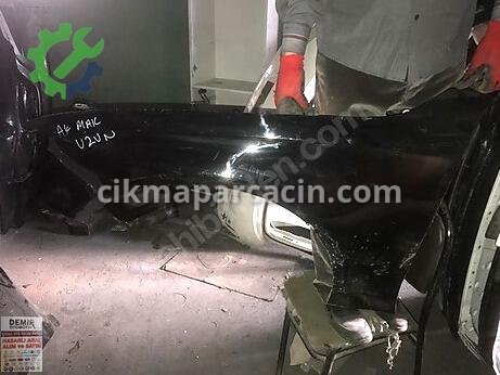 Audi A4 Sol Ön Çamurluk çıkma parça
