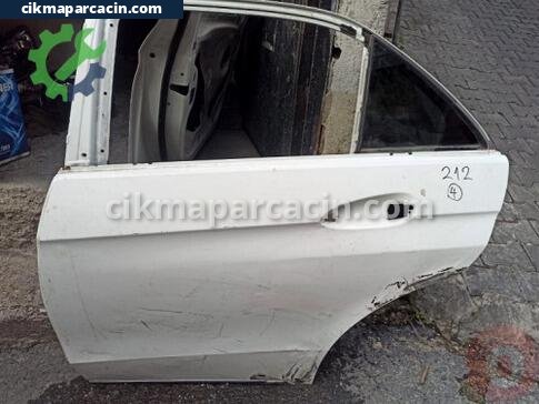 Mercedes-Benz E Serisi Sol Arka Kapı çıkma parça