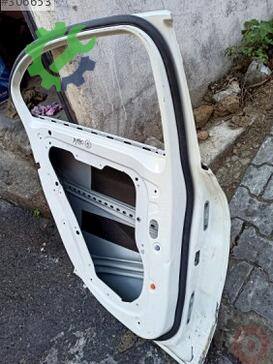 Mercedes-Benz A Serisi Sol Arka Kapı 2013-2016 çıkma parça