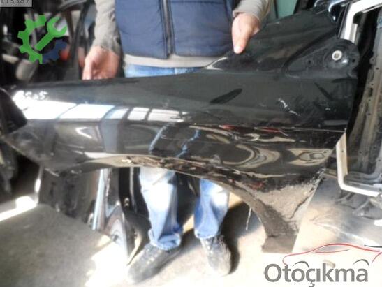 Mercedes-Benz B Serisi Ön Çamurluk çıkma parça