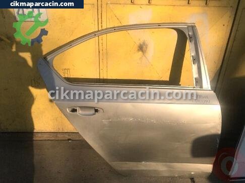 Skoda Octavia Sağ Arka Kapı çıkma parça