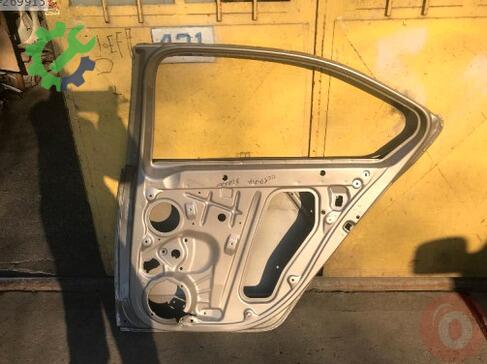 Skoda Octavia Sağ Arka Kapı 2013-2016 çıkma parça
