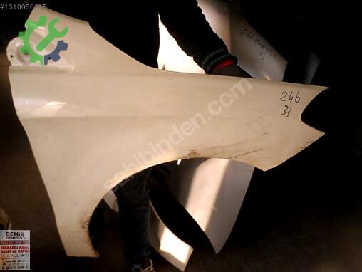 Mercedes-Benz B Ön Çamurluk 2013-206 çıkma parça