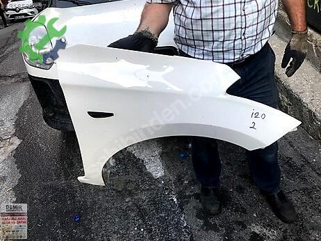 Hyundai i20 Sağ Ön Çamurluk çıkma parça