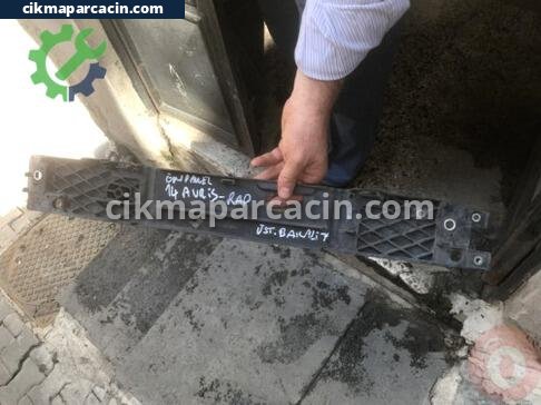 Toyota Auris Bakalitler çıkma parça