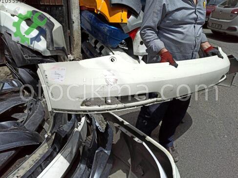 Audi Q3 Arka Tampon çıkma parça
