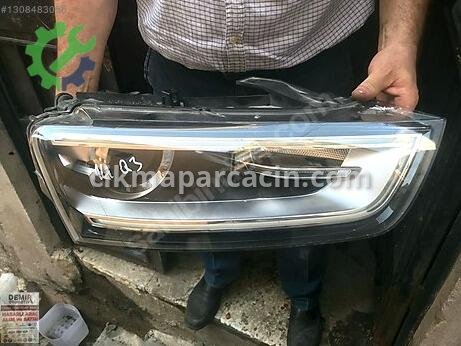 Audi Q3 Sağ Ön Far çıkma parça