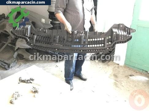 Toyota Corolla Ön Tampon çıkma parça