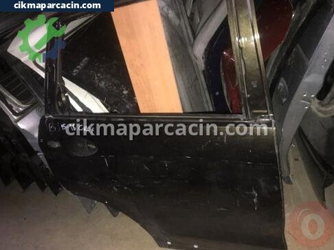 Honda CR-V Sağ Arka Kapı çıkma parça