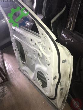 Audi Q3 Sol Ön Kapı çıkma parça