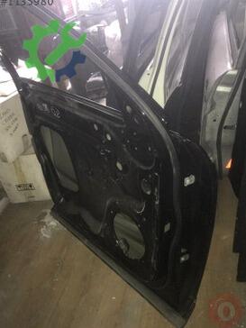 Audi Q3 Sol Ön Kapı çıkma parça
