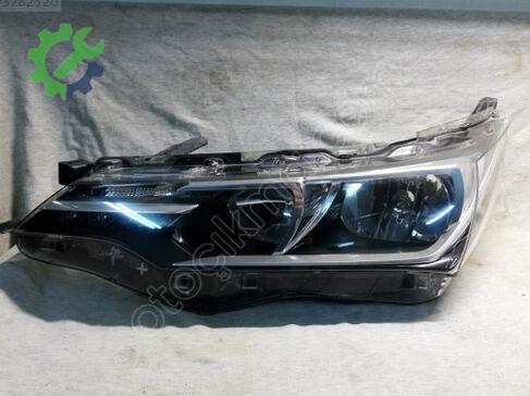 Toyota Corolla Sol Ön Far çıkma parça