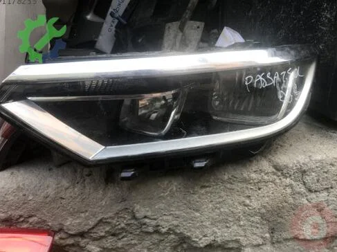 Volkswagen Passat Sol Ön Far 2016-2018 çıkma parça