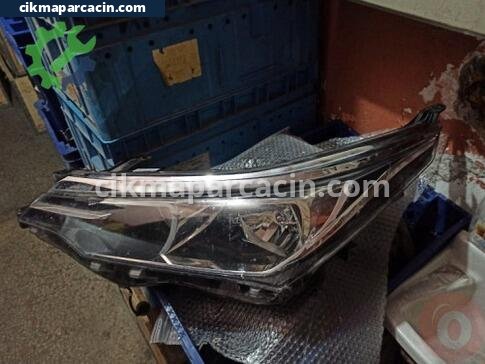 Toyota Corolla Sol Ön Far çıkma parça